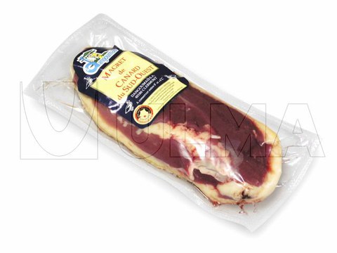 Pedaços de carne de pato embalados em Termoformadora a vácuo e filme flexível