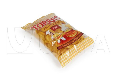 Batatas fritas embaladas em máquina vertical com atmosfera modificada em filme BOPP ou Laminado.