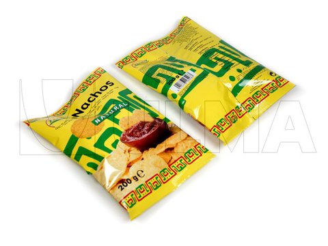 Nachos embalados em máquina vertical com filme BOPP.