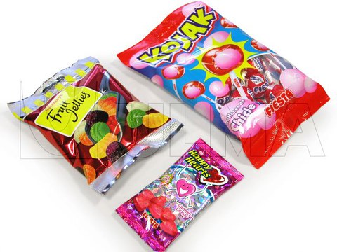 Balas de goma embaladas em bolsa almofada