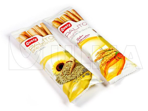 Snack de palitos de pão tostado com cereais embalados em flow pack (hffs)