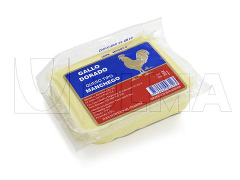 Bloco de queijo embalado à vácuo em filme flexível termoformado