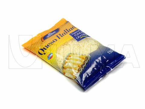 Queijo ralado embalados em máquina vertical com atmosfera modificada e filme laminado.